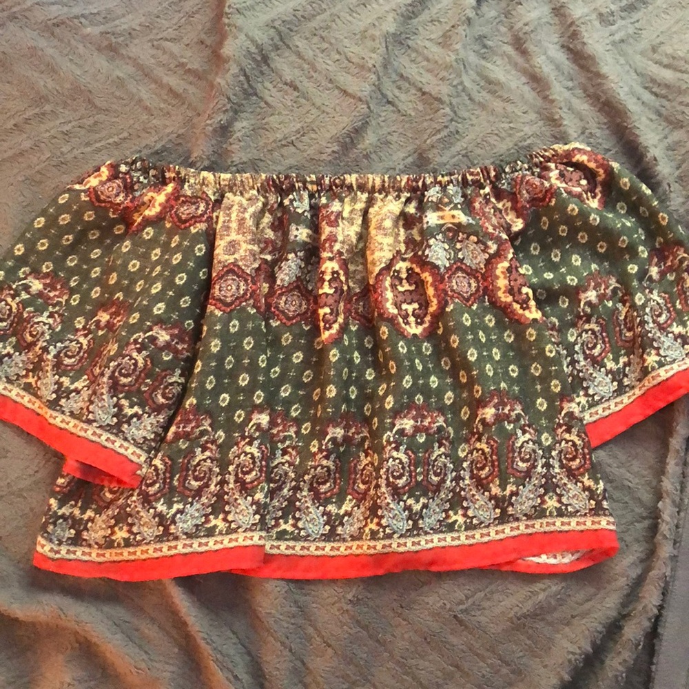 Crop top